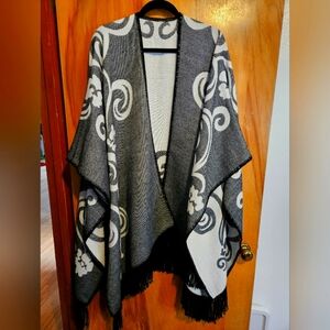 Novica Rauna Handmade Revetsible Wrap